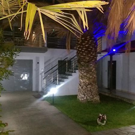 Aimilias Family Apartments Неа-Врасна Екстер'єр фото