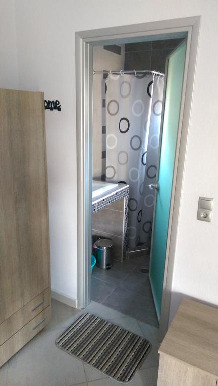 Aimilias Family Apartments Неа-Врасна Екстер'єр фото