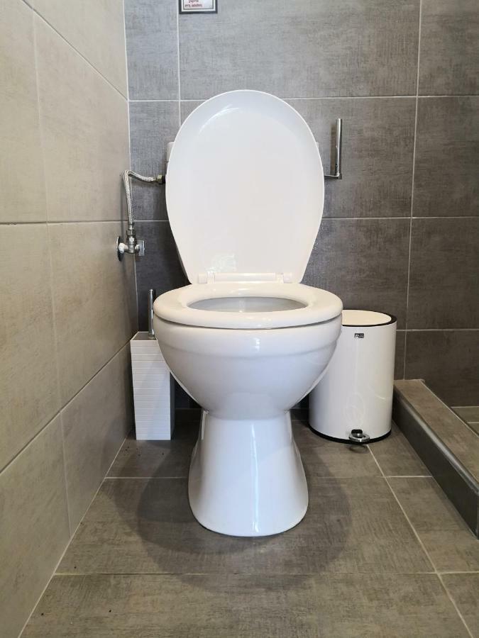 Aimilias Family Apartments Неа-Врасна Екстер'єр фото